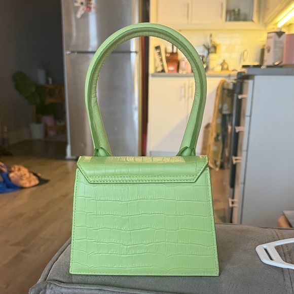 Jacquemus Lime Green Le Bambino Croc-Effect Mini Top Handle Bag - Picture 4 of 4